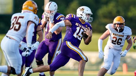 Michigan high school football Warren De La Salle rolls Davison, 21.